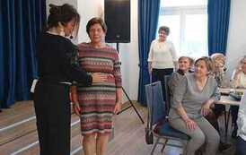 seniorzy podczas wykładu