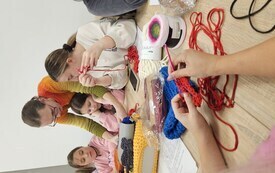 uczestnicy podczas warsztat&oacute;w kgw inspiruje